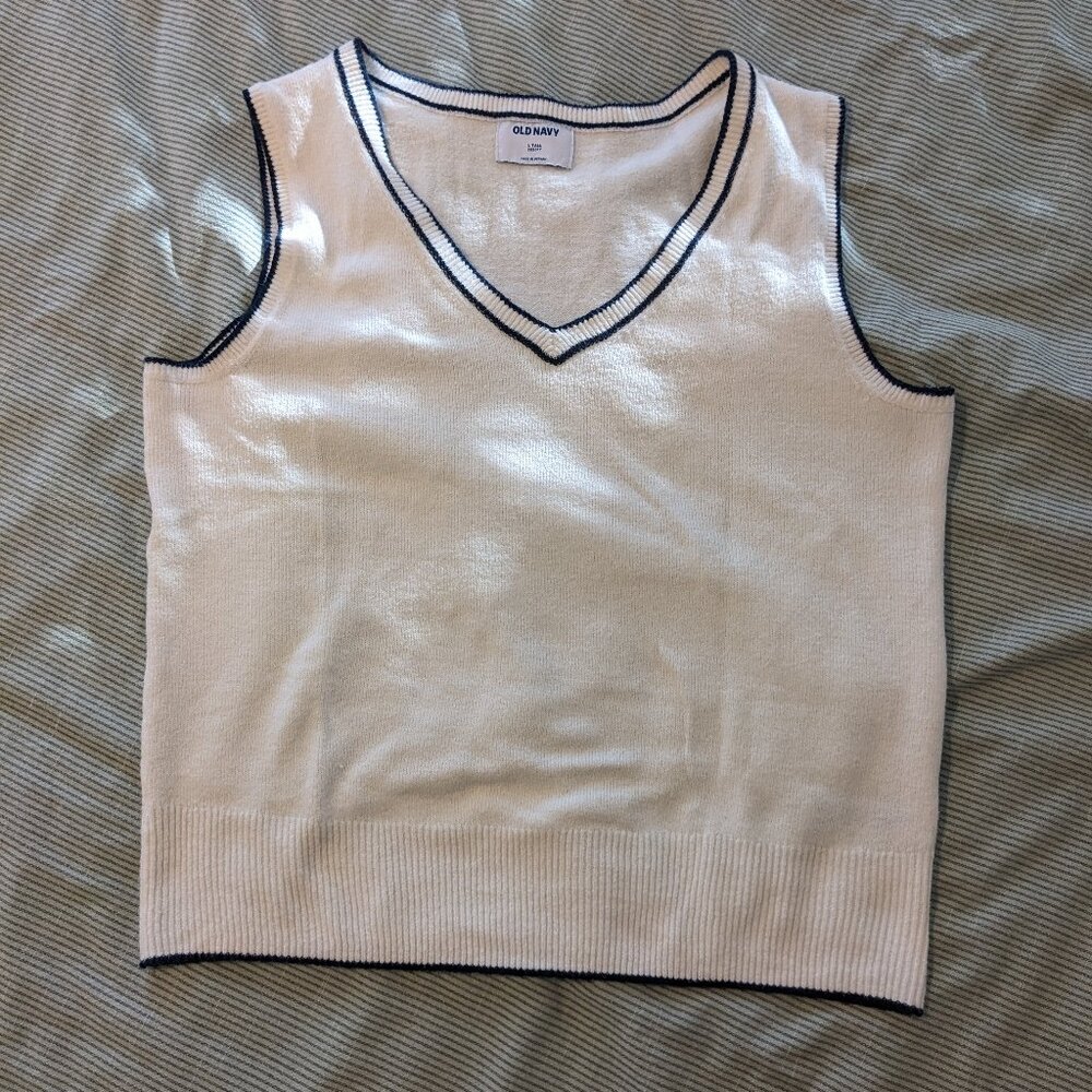Old Navy SoSoft V-Neck Layering Vest